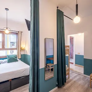 Mytinyhome Festina Lente , Roma Itália