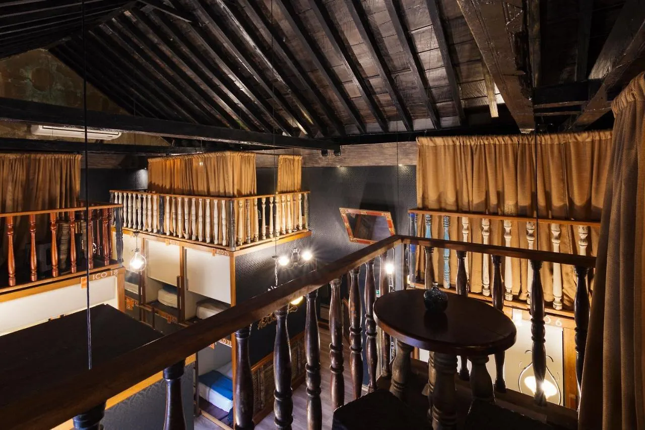 The Clock Hostel & Suites Cartagena